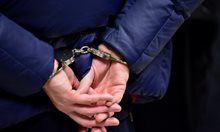 Обвиниха мъж от Казанлък, държал заключена жена си вкъщи повече от месец