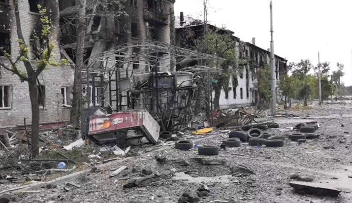 800 хил. украинци са изгубили домовете си