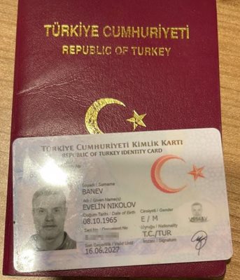 По нелегален начин Брендо се сдобил и с турски паспорт срещу стотици хиляди евро