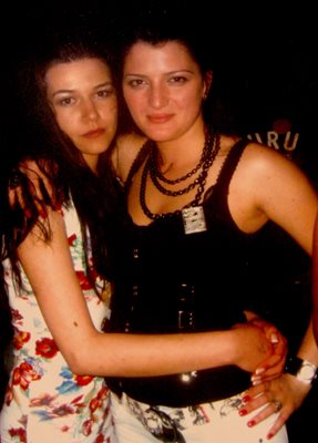 Петрина Христова (вляво) и Деница Ченишева загиват на 19 септември 2006 г.