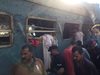 Задържаха машинистите и помощник-машинистите на сблъскалите се в Египет влакове