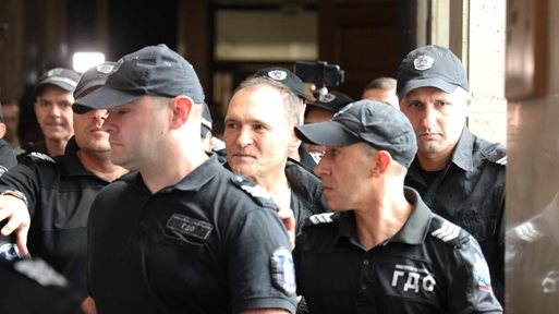Оттеглиха искането за задържане на Божков по делото за убийства и изнасилвания