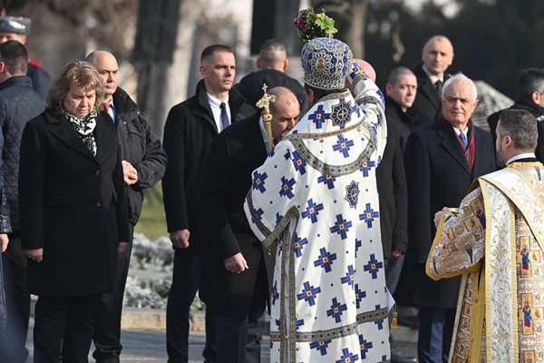 Осветиха бойните знамена на Богоявление Снимка: Георги Палейков