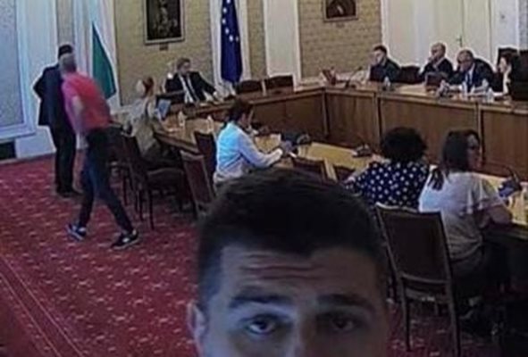 Камери издадоха отчета на Христо Иванов за преговорите (Обновена)