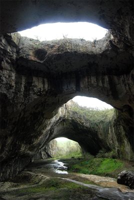 Деветашката пещера е любимо място за снимки на кинаджиите.
СНИМКА: БУЛФОТО