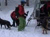 Кучетата Зак и Пирин и над 30 спасители не откриха сноубордиста, изчезнал в Рила (Обзор)