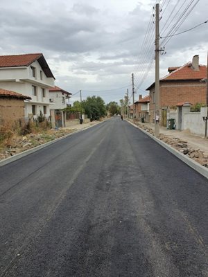 Над 9 км нови настилки са положили в община Садово със собствени сили и средства.