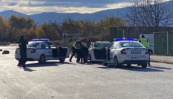 Полицаи осуетиха въоръжен обир на бензиностанция в Пловдив (Снимки, видео)