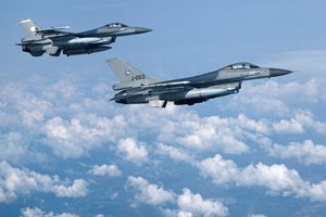 “Авионамс” иска гаранции от военните, че ще ремонтира F-16