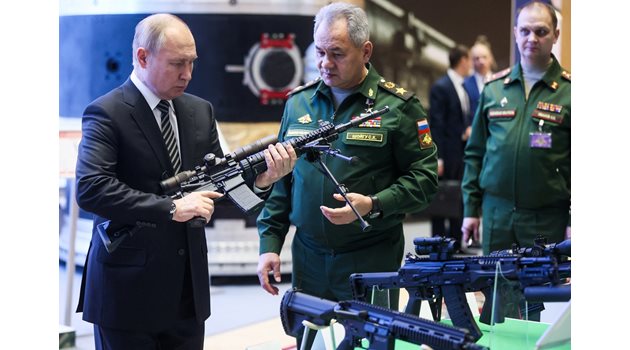 Путин ли държи всички карти за решаване на конфликта в Украйна?