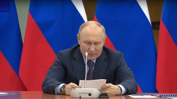 Момент от изявлението на Путин в "Роскосмос" Кадър: Телеграм/ТАСС