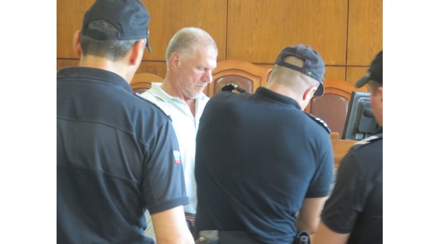 Минко Столарски в съда