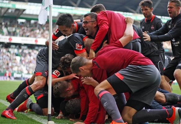 Играчите на "Нюрнберг" се радват лудо след гола на Мисиджан в Бремен. Снимка: туитър на "Нюрнберг"