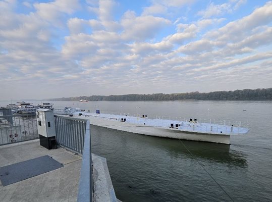 Нов понтон на кея в Русе ще предложи сцена за културни и обществени събития Снимка: Пресцентър на Община Русе