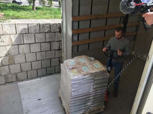 200 000 бюлетини за изборите пристигнаха в Кърджали