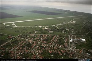 Над 20 малки самолета от Румъния кацат на летището в Балчик