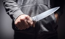 Обвиниха в опит за убийство мъжа, нападанал деца с нож във Франция