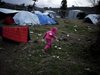 Около 40% от бежанците на гръцкия остров Лесбос са деца