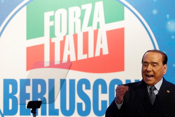 На 85 години Силвио Берлускони се завръща в политиката като сенатор