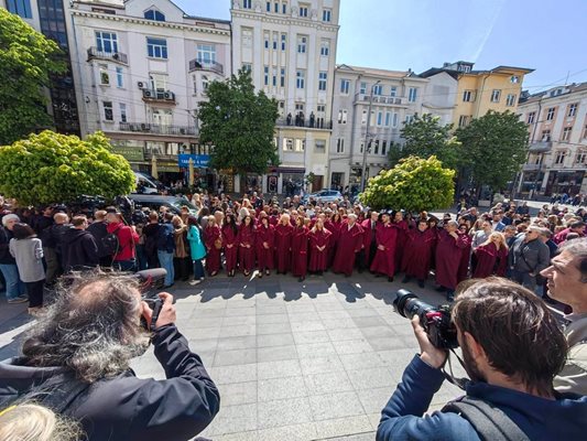 Прокурорите на протест
Снимка: Румяна Тонева