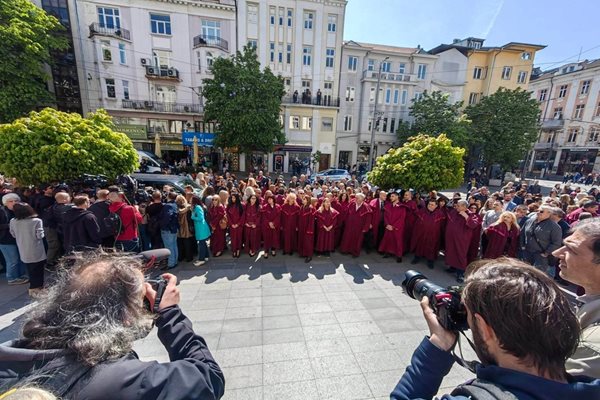 Прокурорите на протест
Снимка: Румяна Тонева