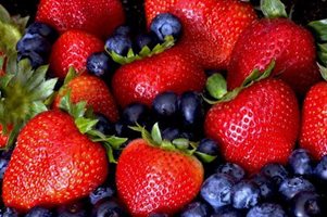 Испанска компания залага на производството на горски плодове в Румъния