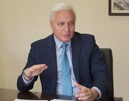 Изненадващо 4 партии в НС освободиха шефа на Сметната палата Цветан Цветков
