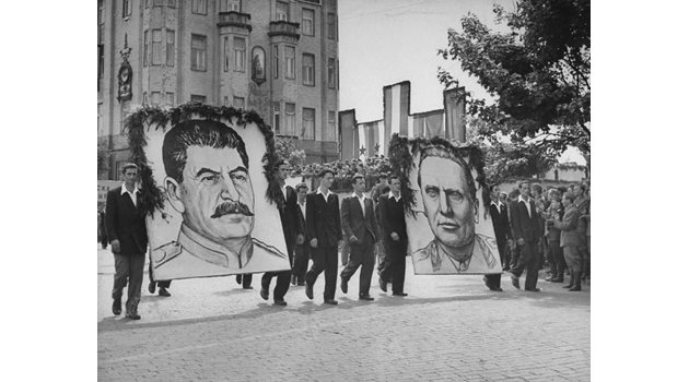 1952 г.: В таен план Сталин ни дава част от Македония