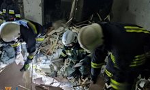14 загинали при ракетен обстрел на Одеса (Снимки)