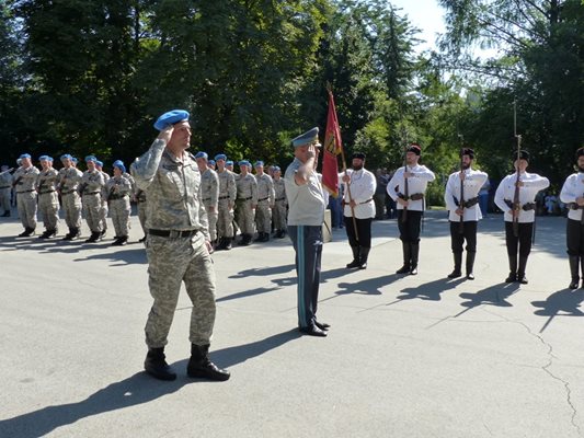 С военен ритуал бе отбелязана 182-годишнината от рождението на Левски