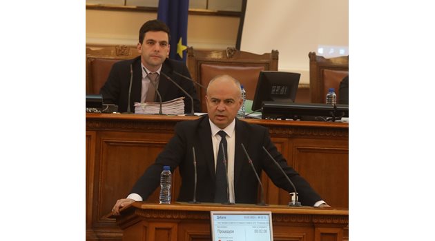 Шефът на ПГ на БСП Георги Свиленски е един от авторите на промените в Изборния кодекс.