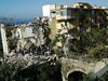 Осем загинали са измъкнати от срутила се сграда край Неапол (Видео)