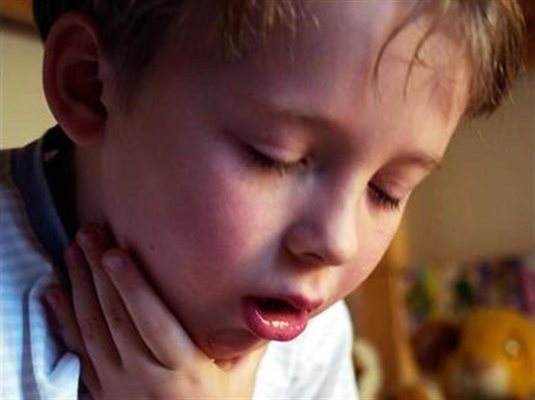 Нещастните деца боледуват повече като възрастни