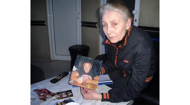МЪКА: Майката на Бокси Аделфина Василева иска да разбере какво се е случило със сина й.