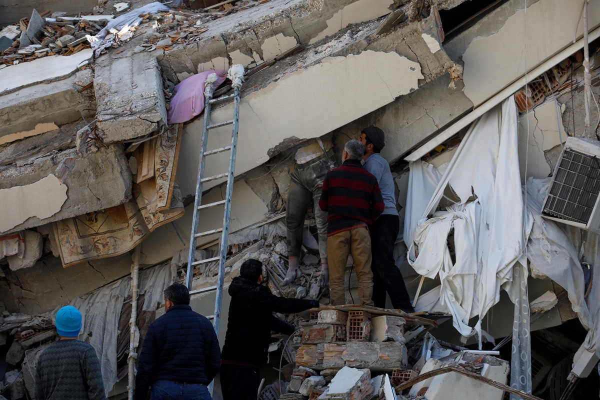 Жена от Разград дари част от пенсията си за пострадалите от земетресенията в Турция