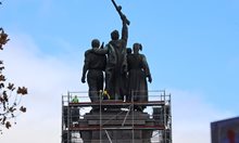 На сбогуване Денков плати 179 хил. лв. за демонтажа на Паметника на Съветската армия