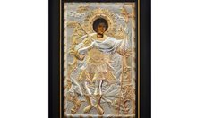 Чудотворна икона на Св. Георги Лечител в софийския храм "Св. Петка", дар е от жена, преборила рака