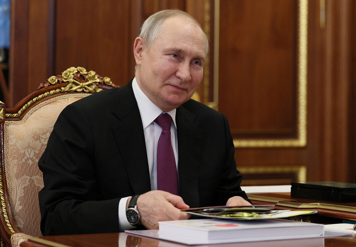 Южна Африка обмисля правните въпроси около участие на Путин на срещата на върха на БРИКС
