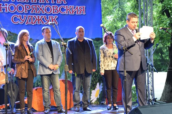 Кметът инж.Добромир Добрев откри 11-тия суджукфест в Горна Оряховица