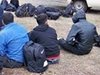 86 мигранти заловени в камион в Северна Македония