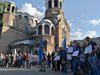 200 полицаи на протест в София, искат увеличение на заплатите (Снимки)