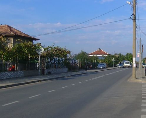 Главната улица на Братаница, където е блъснато момчето, е част от републиканската пътна мрежа