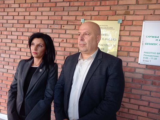 Новият шеф на полицията в Пловдив Васил Костадинов с шефката на Окръжна прокуратура Ваня Христева.