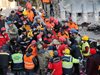 8 дни след земетресенията в Турия спасителите вадят живи хора изпод руините