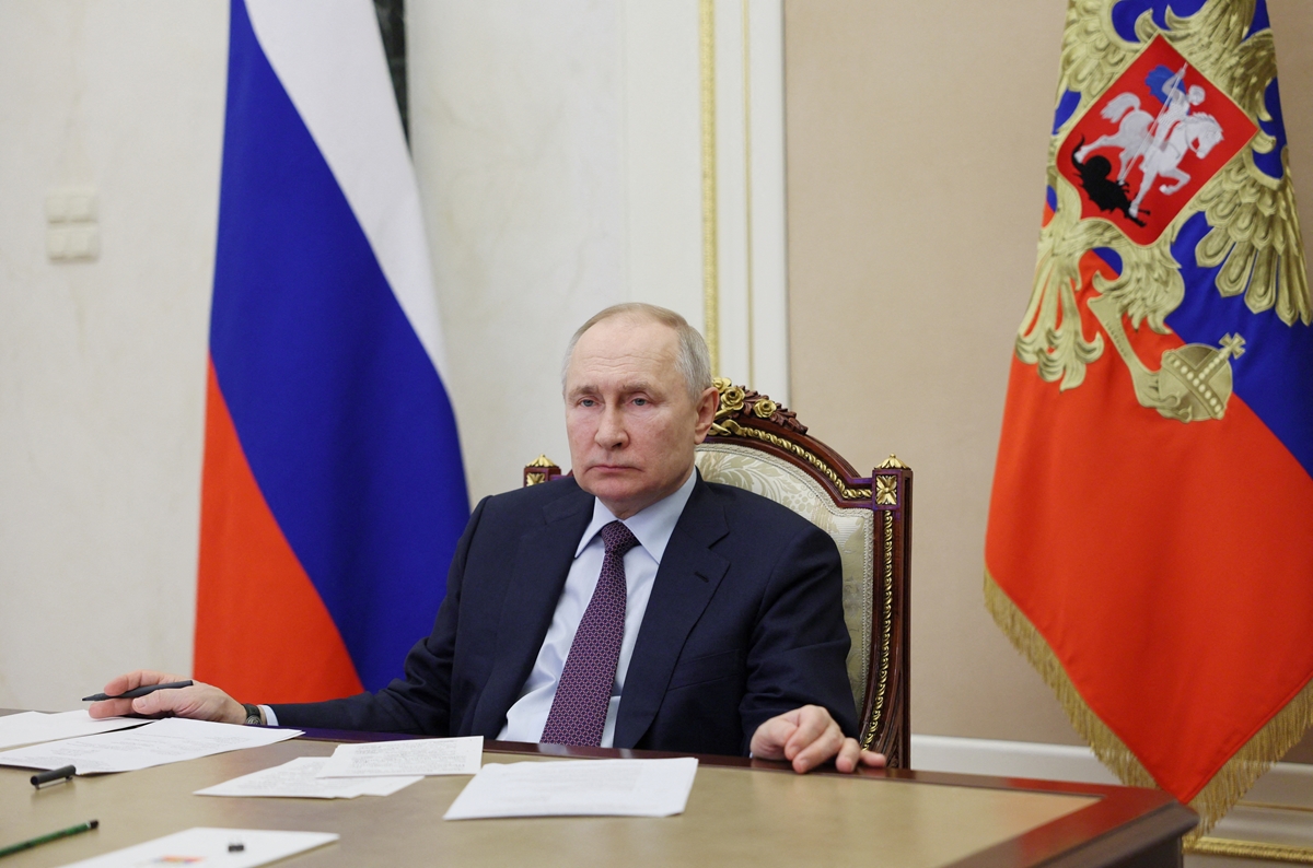 Владимир Путин подписа указ за набиране на 147 000 войници