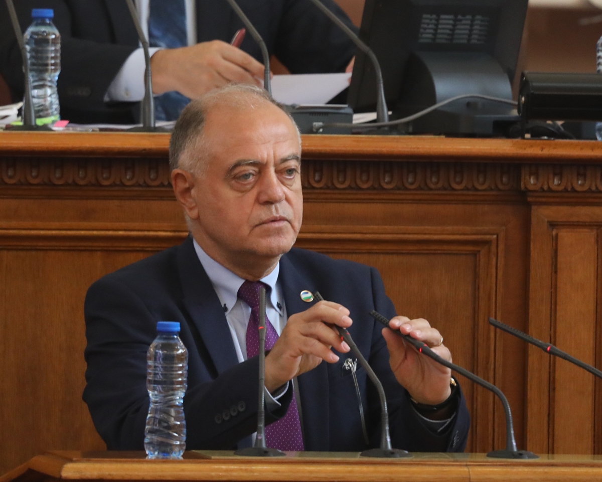 Атанас Атанасов: Имаме нова тройна коалиция - между ГЕРБ, ДПС, БСП