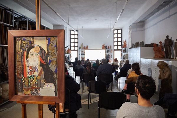 В Казанлък направиха музей на една картина - в него е показана "Ахинора", най-известната творба на Иван Милев. Роденият в Казанлък художник рисува портрета на загадъчната жена малко преди смъртта си - през 1925 година.
Снимка: Архив