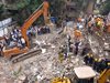 Загиналите при срутване на сграда в Мумбай са 17

