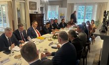 Посланиците на страните членки на ЕС се срещнаха с делегация на ДПС, водена от Делян Пеевски