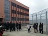 Местят 450 затворници от Бургас в луксозно общежитие край Дебелт